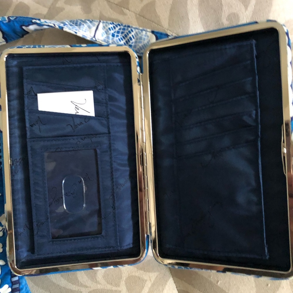 VB Tote + Wallet - Picture 6 of 6